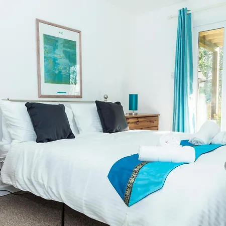 Valley 40 Callington