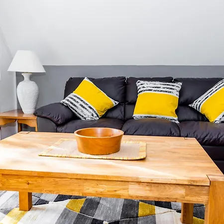 Valley 40 Callington